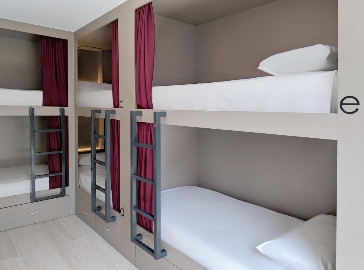 גרנדה Broz Hostel מראה חיצוני תמונה