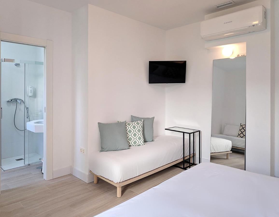 גרנדה Broz Hostel מראה חיצוני תמונה